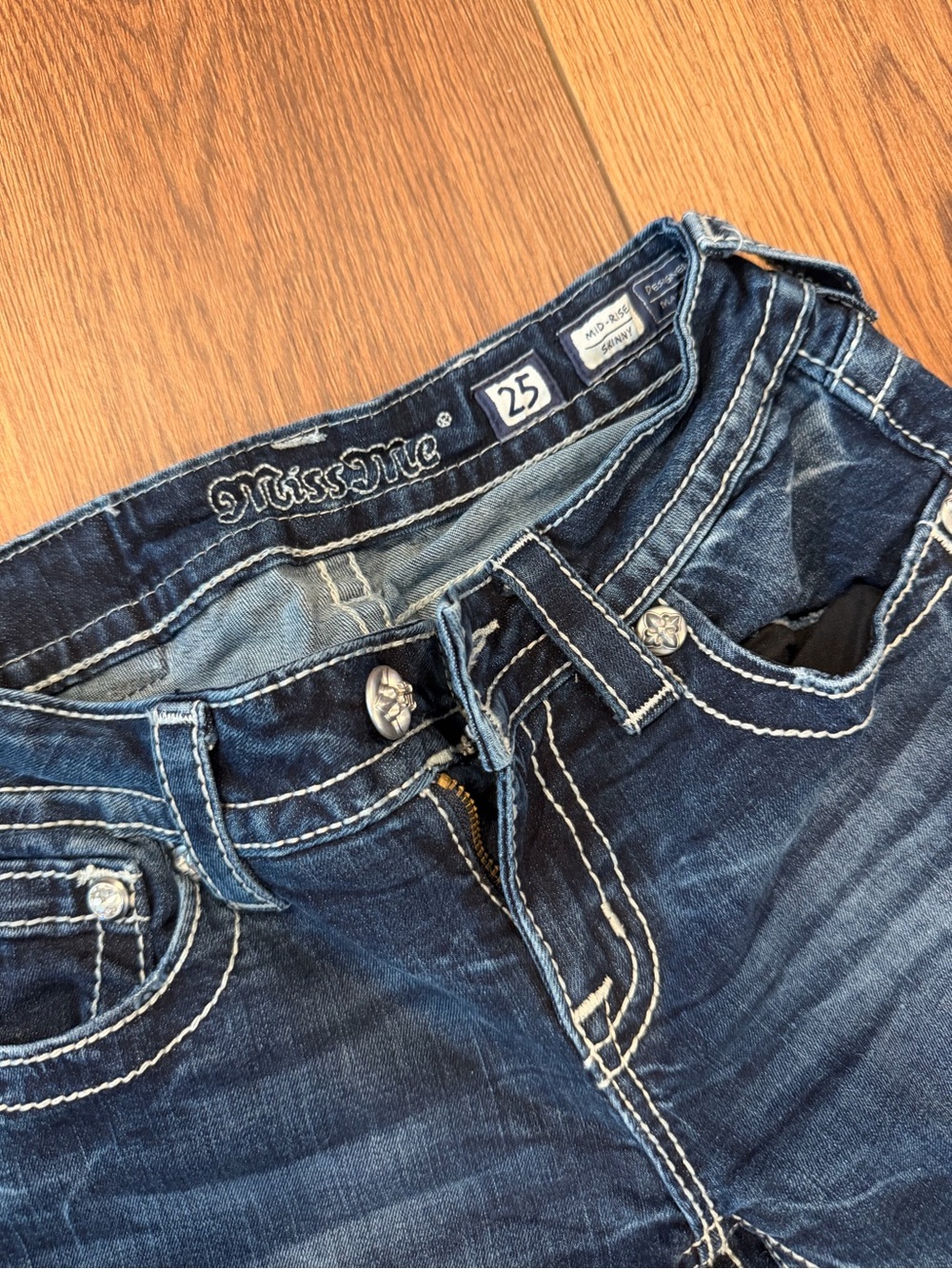 Miss Me Dark Blue Women's Jeans with White Contrast Stitching